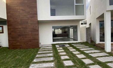 VENTA DE CASA EN MADELEINE