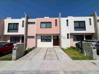 Renta Casa 3 Habitaciones con Amenidades Altos del Marques APT