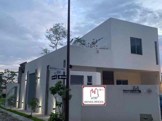 VENTA de Bonita Casa con Alberca
