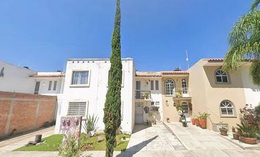 Casa en Venta - Los Mezquites, Tlajomulco de Zúñiga, Jal.