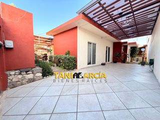 Vendo Casa de una planta totalmente amueblada en Nuevo Córdoba.