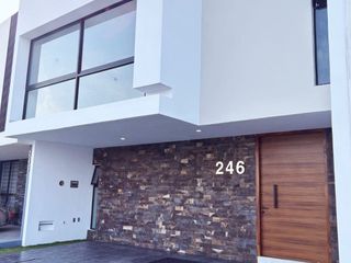 CASA EN RENTA CAPITAL NORTE