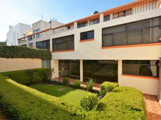 Casa en renta en Sta. Cruz Acatlán, Naucalpan de Juárez.