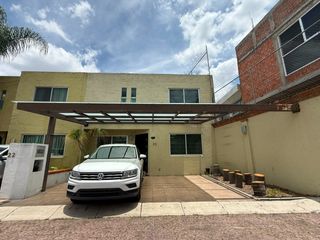 Casa en Renta Amueblada en Zavaleta
