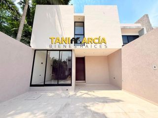 Vendo Casa Nueva de 3 niveles en Fraccionamiento Privado en Fortín, muy cerca de Plaza Shangri-la!!