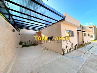 Vendo casa de un nivel en Fortín, esquina, fraccionamiento privado.