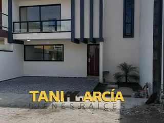 Vendo Casa Nueva En Córdoba, Zona Tranquila Y Con Vigilancia!!!
