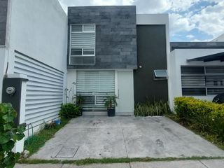 CASA EN RENTA BOSQUE SERENO PONIENTE AGUASCALIENTES