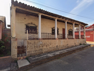 Casona en venta, en Centro de San Andrés Tuxtla, Veracruz, México.