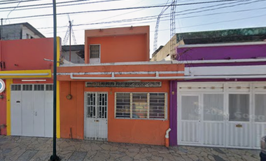 Casa en Venta en 12A. Avenida Nte. 75, Los Naranjos, Insurgentes, 30700 Tapachula de Córdova y Ordóñez, Chis.