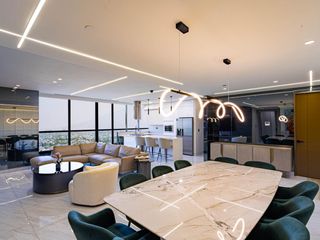 RESIDENCIA DE LUJO EN TORRE PIETRA, VALLE ORIENTE, CERCA DE TEC MILENIO, COSTCO