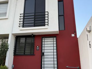CASA EN VENTA EN RECIDENCIAL FLORIPA – CUAUCLANCINGO A 5 MIN DE LA AUTOPISTA