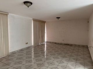 RENTO CASA AMPLIA 4 REC, ESTUDIO, CERRADA CON PORTON ELECTRICO, NAUCALPAN DE JUAREZ EDOMEX