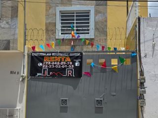 RENTA CASA cerca de Prepa Benito Juarez y Walmart San Manuel