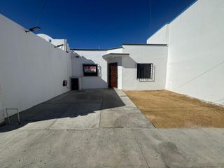 CASA AMUEBLADA EN RENTA ZONA HOJAZEN CSL