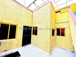 Casa en Venta en Venustiano Carranza, Jardin Balbuena BG 27-685.