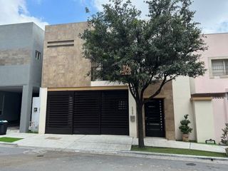 CASA EN RENTA EN BOSQUES DE LAS CUMBRES