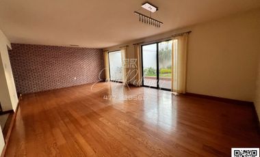 CASA EN VENTA, ARBIDE León,Gto; 5 REC, IDEAL OFICINAS/CONSULTORIO, NEGOCIABLE, AMPLIO ESTACIONAMIENTO