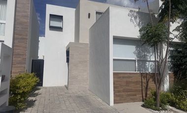 CASA EN VENTA AL SUR DE AGUASCALIENTES FRAC. RESERVA SAN MATIAS