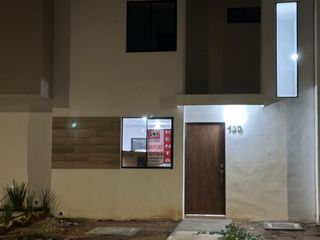 ESTRENA CASA DE RENTA EN CONDOMINIO CARENA