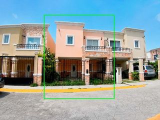 Casa de 3 Recámaras en Renta, en Fraccionamiento Esmeralda.