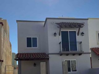 Renta Amueblada 3 rec 2 baños ½
