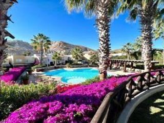 ✨ LOMA ENCANTADA | ELEGANTE CASA AMUEBLADA EN PRIVADA CON ALBERCA Y SEGURIDAD 24/7 🏡