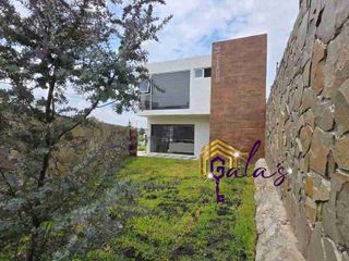 AMUEBLADA,  JARDIN EXCEDENTE, A UN COSTADO DE ZOEBISCH @@