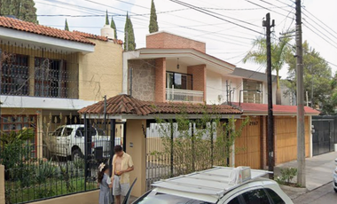 Casa en Venta en C. Av Faro 2963, Bosques de La Victoria, 44540 Guadalajara, Jal.