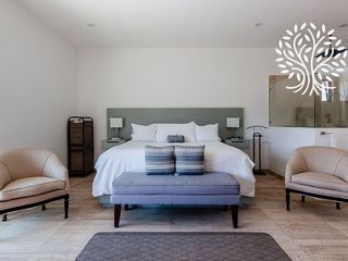 Casa Minimalista en Venta en Acapatzingo - Seminueva - Concepto Abierto