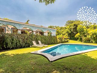 Casa en Venta en Privada en Palmira - Un solo nivel - Jardín Maduro