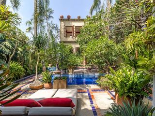 Casa en Venta en Lomas de Cuernavaca - Vegetación, Arte y Diseño