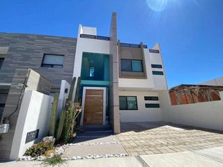 RENTA CASA AMUEBLADA de diseño único, en Zibatá privada de Acantha  4 habitaciones