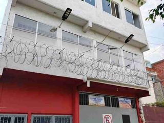 🏢 EDIFICIO CON BODEGA EN VENTA – ZONA CIVAC
📍 Colonia Otilio Montaño, Jiutepec, Morelos