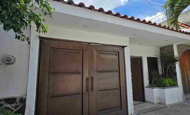 CASA EN VENTA 1 PISO JARDINES DE SANTA JULIA LEON GTO