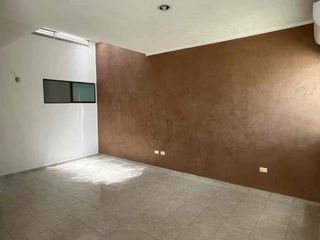 Se renta casa de 2 habitaciones muy bien ubicada en fraccionamiento Las Américas.
