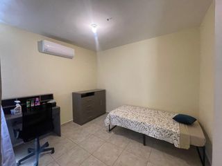 Casa en renta en Fracc. Privado La Pergola, Escobedo N.L.