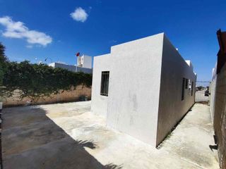 Casa en renta de una planta en fracc los héroes unos metros del hospital del IMSS y plaza los Héroes  con todos los servicios cerca y el trasporte del Van y Ven. $6,000 mensual pocos requisitos para entrar