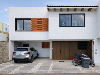 Encuentra la paz y el espacio que tu familia merece | Residencia en Zerezotla