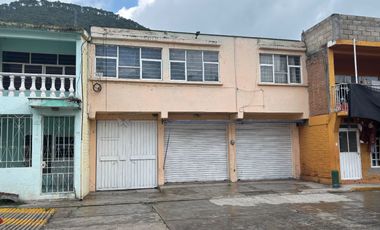 Casa en Venta con Locales Comerciales en Colorines, Estado de México