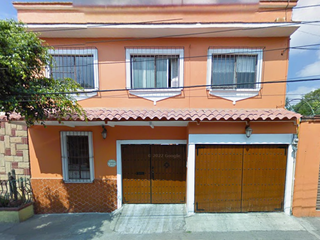 Hermosa casa de recuperación bancaria ubicada en Lomas de San Angel Inn, CDMX.