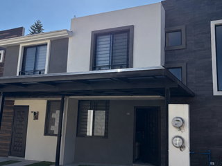 Casa con 2 Recámaras en Fraccionamiento con Alberca | Cuautlancingo