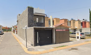 VENTA DE CASA PASEOS DE TULTEPEC
