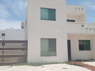 Casa Totalmente Amueblada en Fracc. Las Américas | 3 Recámaras, Climatizada y Excelente Conectividad Universitaria
