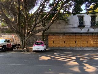 Casa en venta en Colonia Tlalpan Centro II, Alcaldía Tlalpan, CDMX  Ideal para vivir o invertir, 750 m2 de construccion.