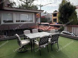 HERMOSA Y MUY GRANDE CASA EN RENTA EN TECAMACHALCO