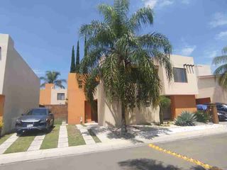 CASA EN RENTA EN PUERTA REAL I – MODELO GALICIA AMPLIADA