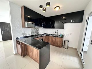 Casa de tres recámaras en venta en El Refugio, Querétaro