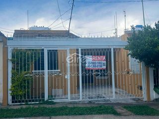 Casa semiamueblada en renta en Residencial Santa Margarita