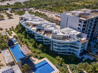 Departamento en venta frente al mar en Coral blu